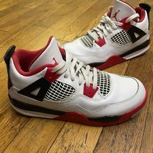Used Official Nike Air Jordan 4’s